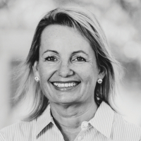 Liberals elect first female leader